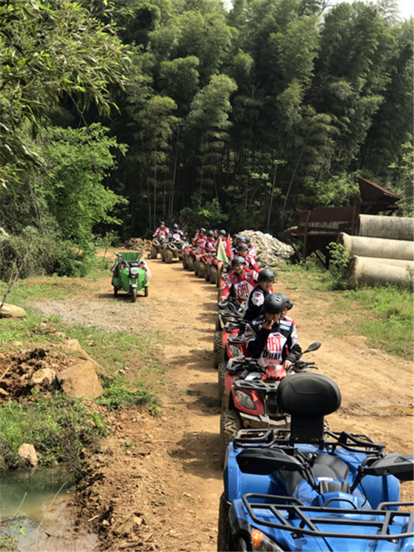 2021晶飞“百丈营地+纪龙山”团建活动(图2)